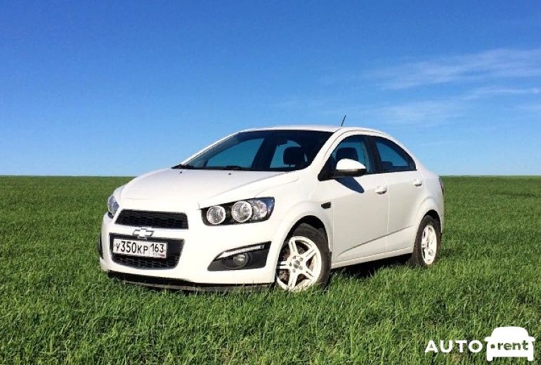 Авео т300 белая. Шевроле Авео т300 белая. Шевроле Авео седан белая. Шевроле Авео седан белый цвет. Машина Рент.